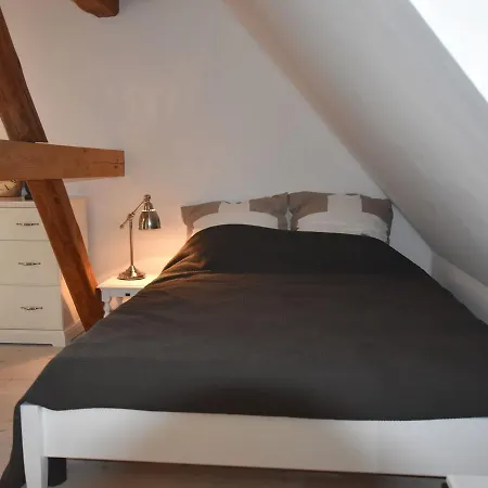 Cozy In Alt With Garden Apartmán Farpen
